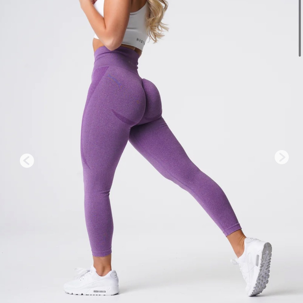 NVGTN Contour Seamless Legging.
